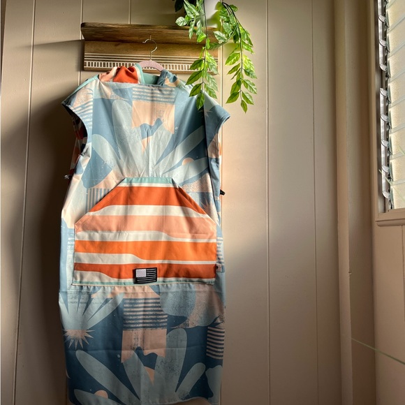 COMING SOON MORE PONCHOS - Picture 13 of 13